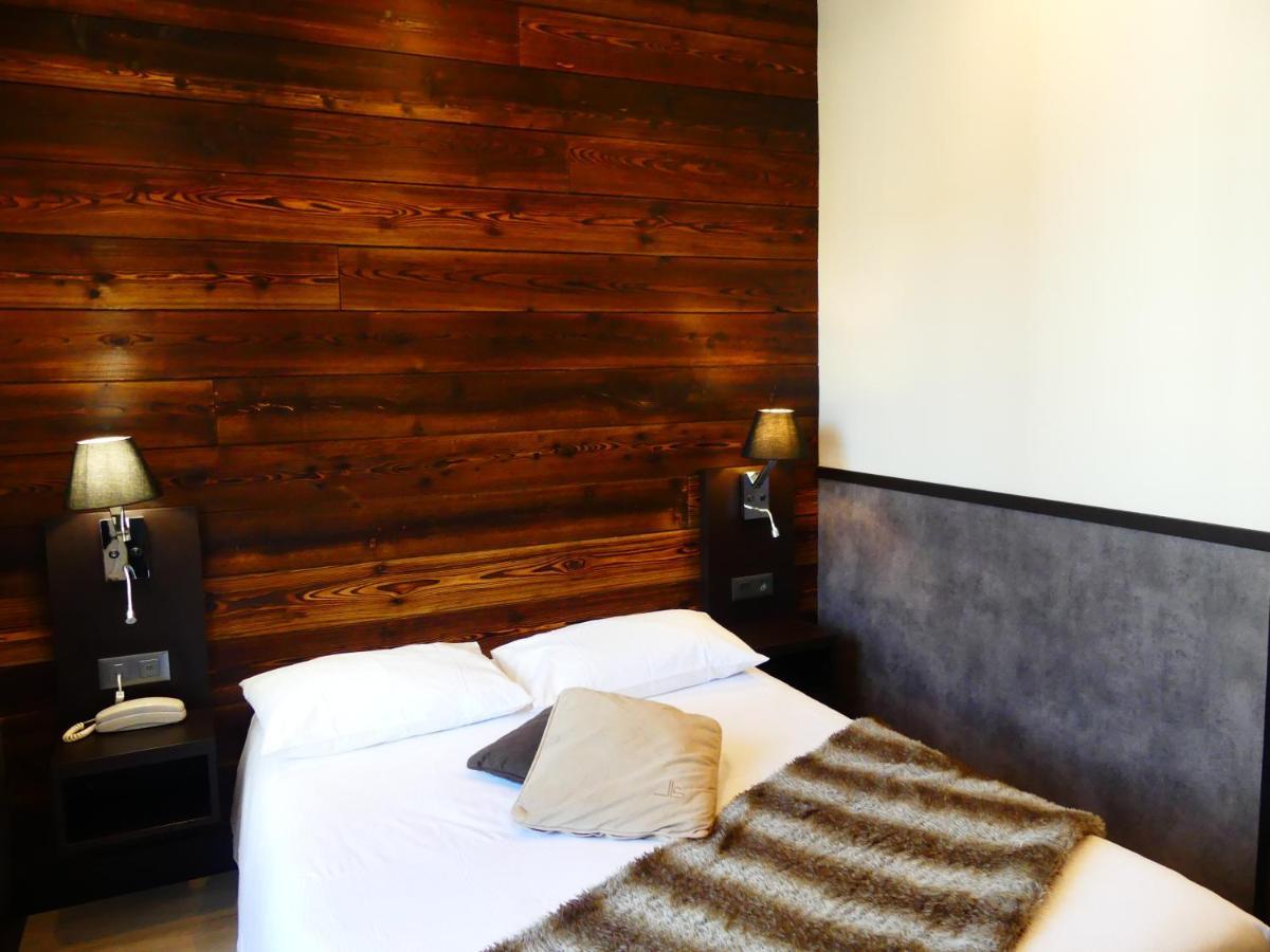 Logis Hotel Des Bains Жерарме Экстерьер фото