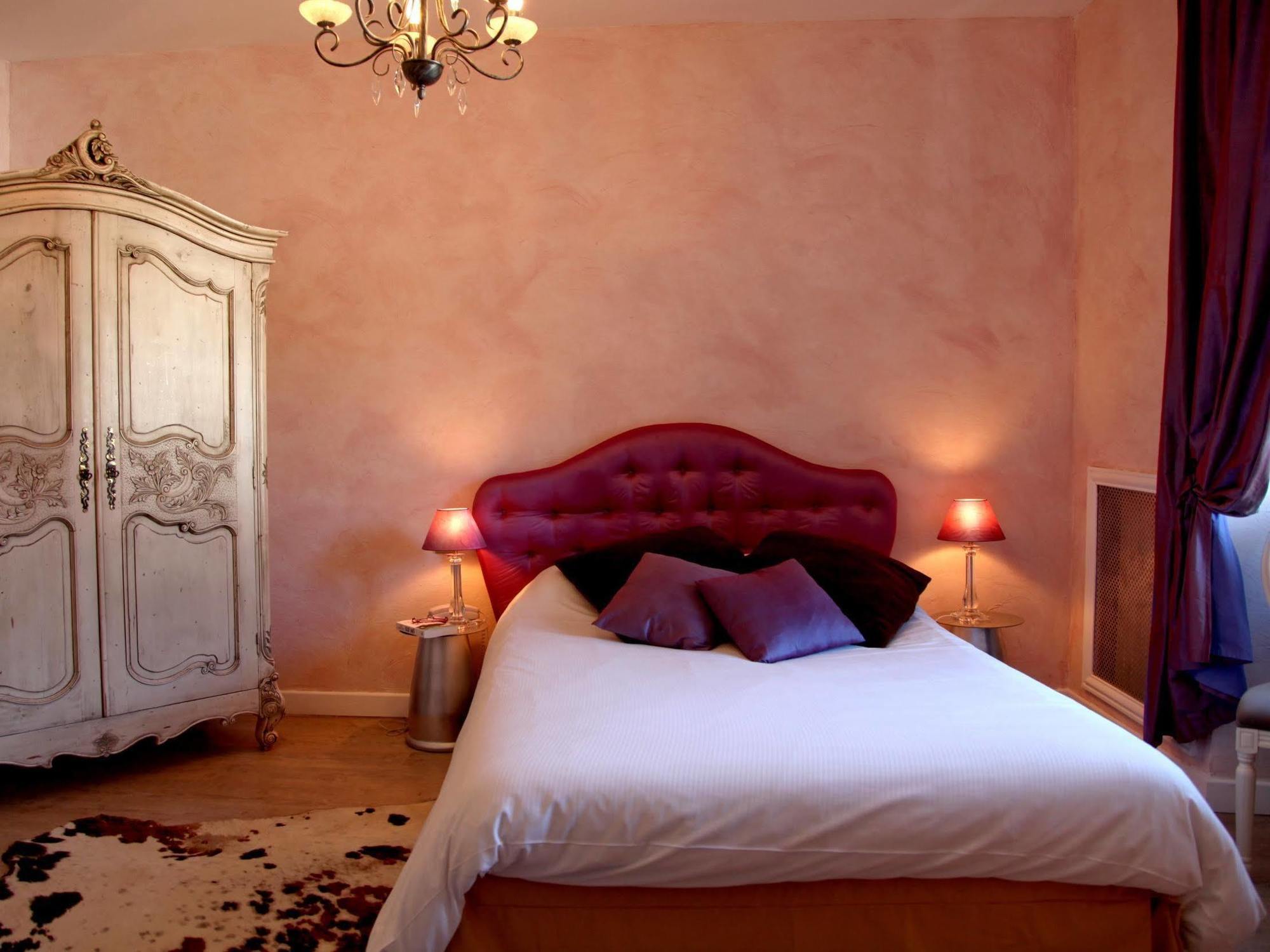 Logis Hotel Des Bains Жерарме Экстерьер фото
